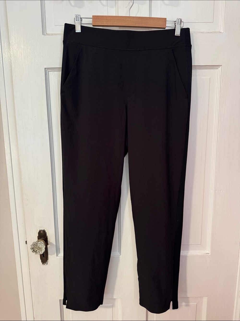 Athleta Brooklyn Ankle Pants Black Size 8 Lightweight Stretch